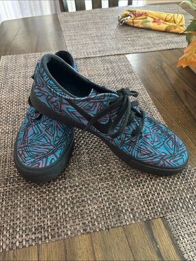 SB Stefan Janoski PR QS Shoes  Ladies